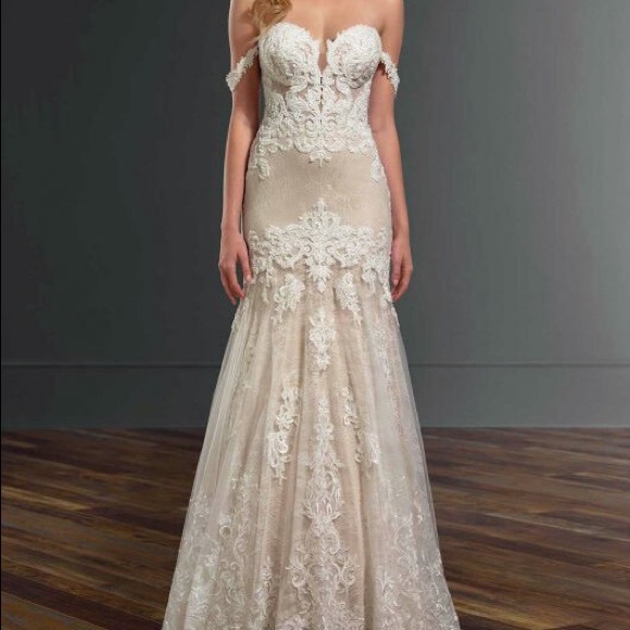 Martian Liana style #1012, wedding dress - Picture 2 of 15